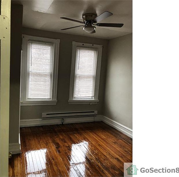 2nd image of 2000 S Garnet St #3