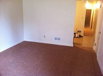 3rd image of 220 E Bruce Ave APT 2