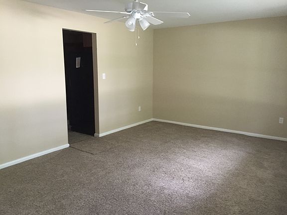 2nd image of 1012 Hazel Ave