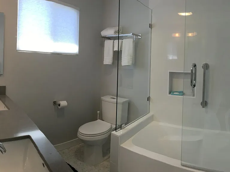 360 Grace Dr — Photo 14