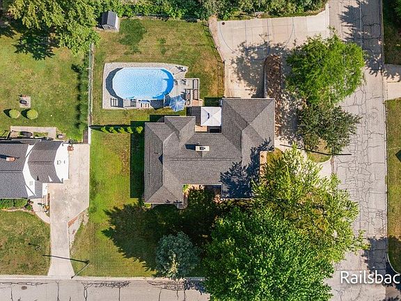 4th image of 85 Orchard Dr NW