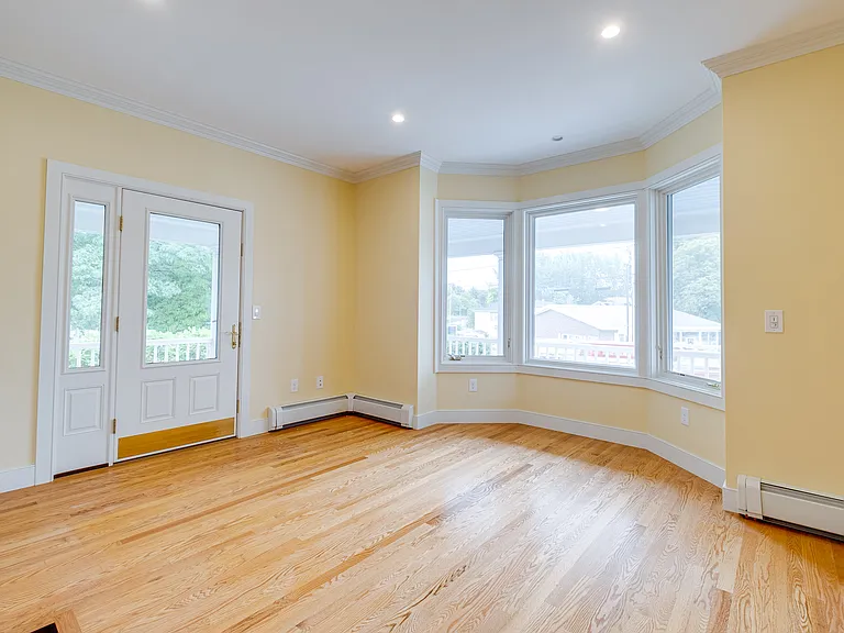 1235 Shore Rd — Photo 21