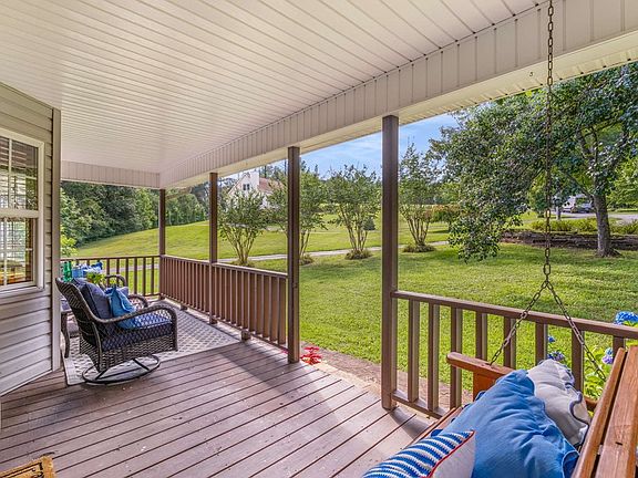 5th image of 214 Piney Woods Dr