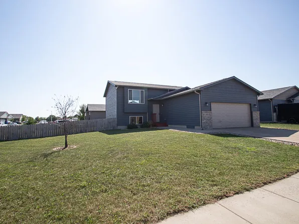 4301 W Pennsylvania Cir, Sioux Falls, SD 57107