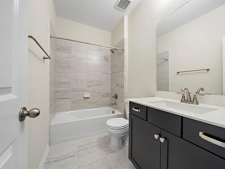 9806 Oakwood Trl — Photo 34