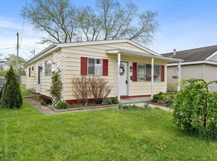 1006 Hendricks St, Mishawaka, IN 46544