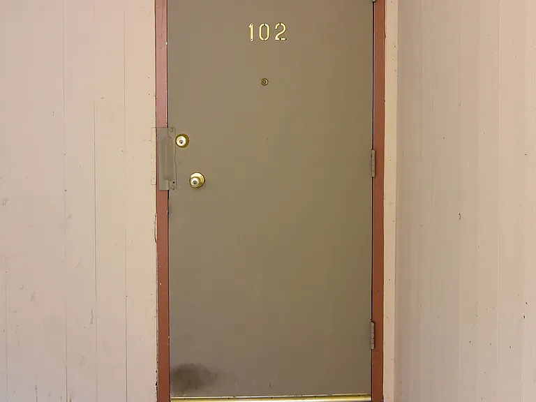 414 Fairmount Ave #102 — Photo 11