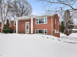 13858 Windemere Dr NW, Grand Rapids, MI 49534