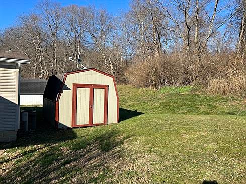 1st image of 10724 Woodland Ct #213