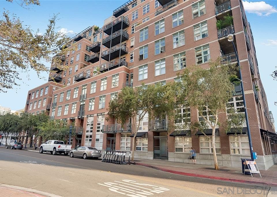 2nd image of 877 Island Ave Unit 307