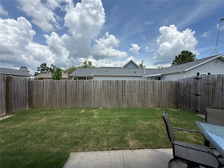 608 SW 5th Str St — Photo 18