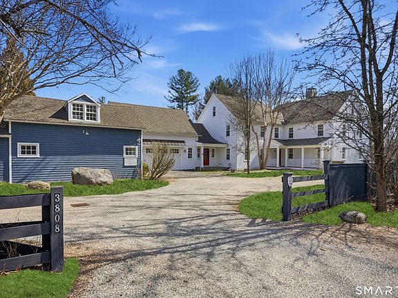 3rd image of 3808 Redding Road