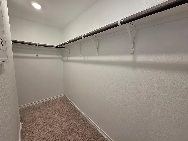 2913 Saint Regis Dr — Photo 14