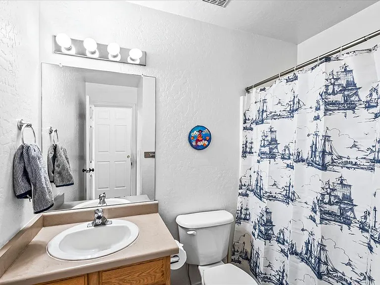 1275 Foxcrest Ct — Photo 17
