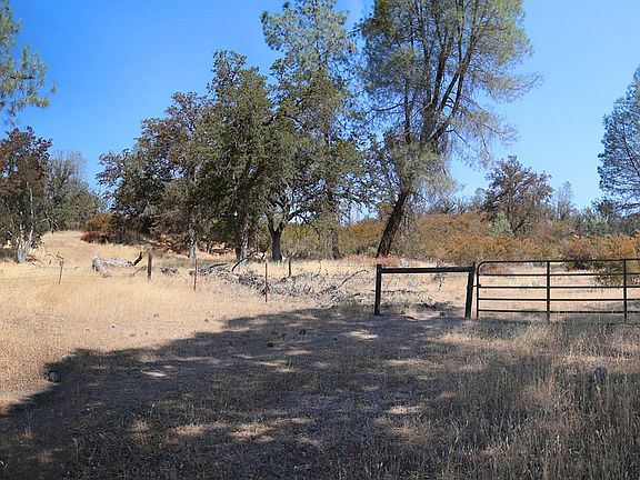 5th image of Vineyard Canyon Road