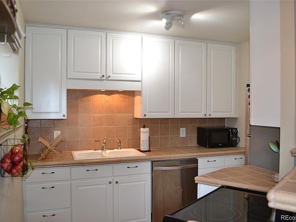 4th image of 1242 Gaylord St APT 3