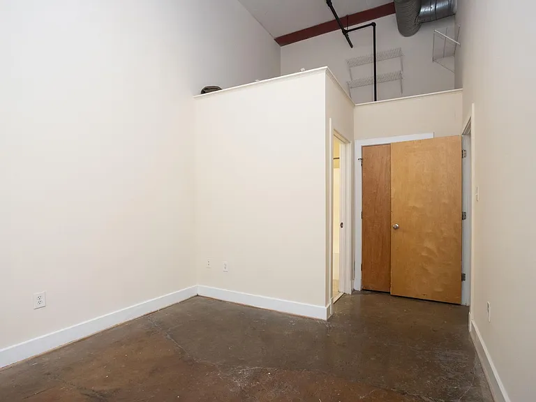 Cornish Brewery Apartment Homes — Photo 105