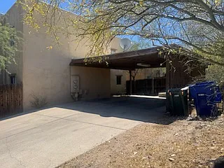 235 N Boulder Ter Photo 1