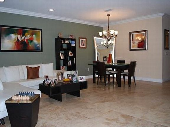 5th image of 2922 W Trade Ave #2922
