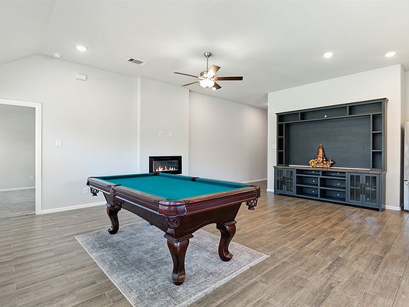 4th image of 5933 Rostherne Dr