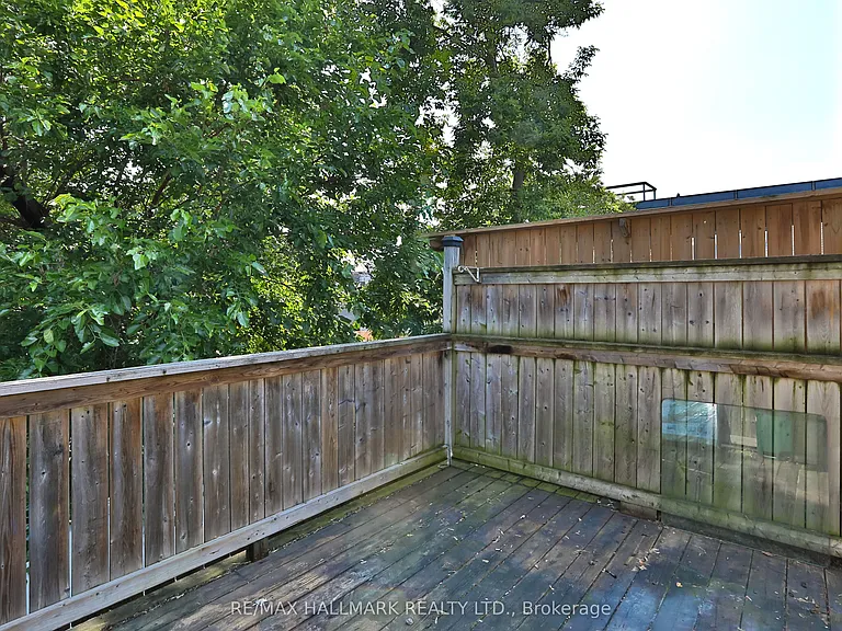 559 Parliament St #1 — Photo 9
