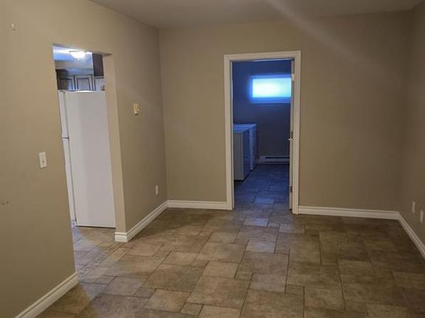 357 Queen St, Essex, ON N0R 1G0