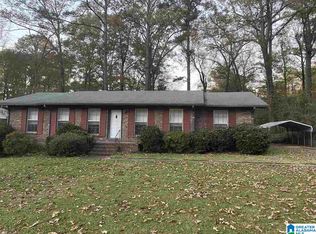 910 Pine Haven Dr, Bessemer, AL 35023