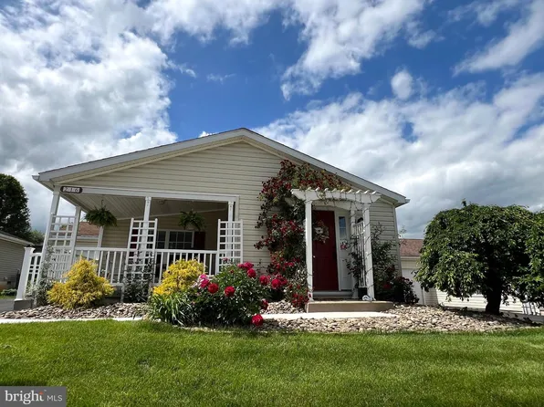 216 Fultons Run Rd, State College, PA 16803