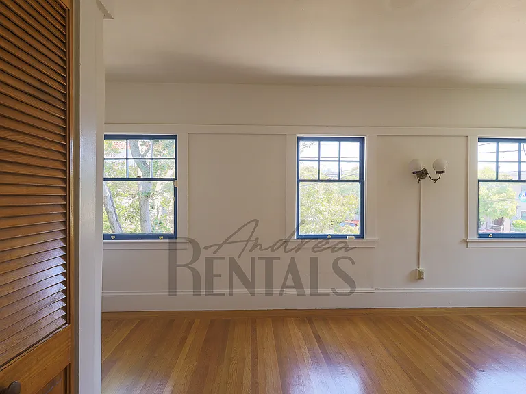 6011 Hillegass Ave — Photo 27