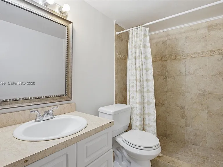 183 Lakeview Dr #102 — Photo 21