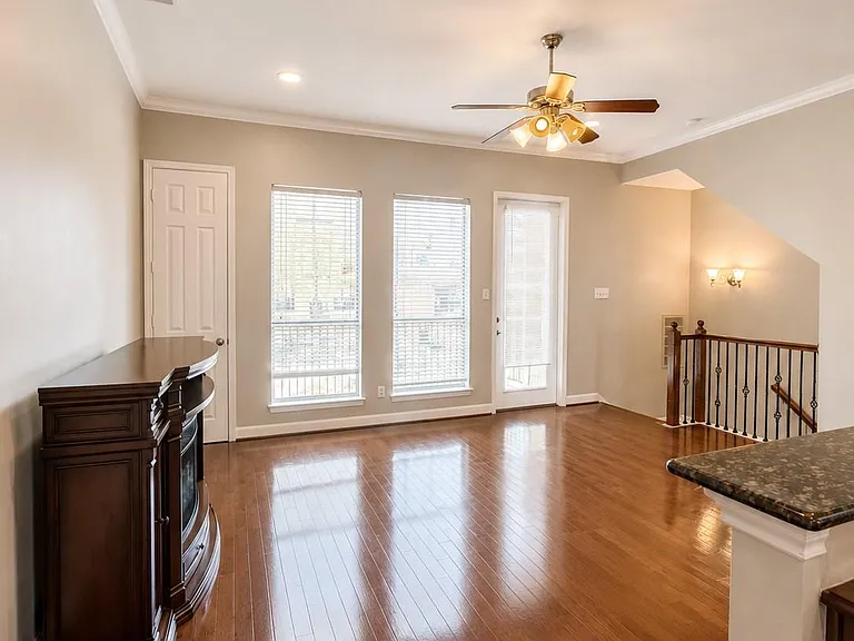 1605 W Dallas St #C — Photo 12