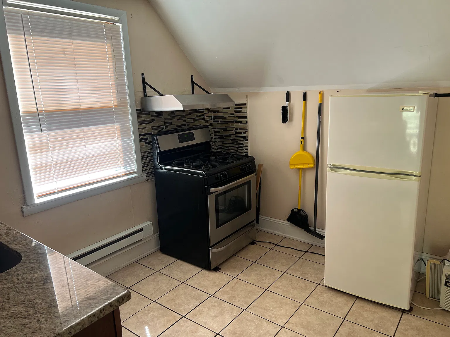 522 Saddle River Rd — Photo 3