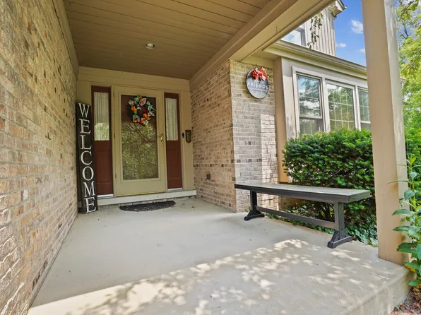 184 Hollow Way, Ingleside, IL 60041