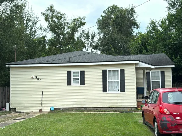 982 Sawyer St, Pensacola, FL 32534