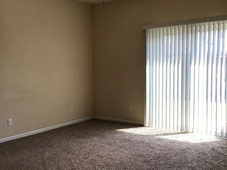 5635 Meadow Brook Way — Photo 16