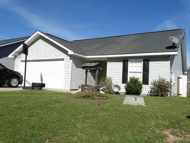 2nd image of 581 Holly Berry Ln