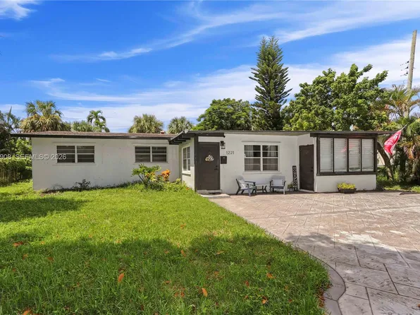 1221 NE 26th Ave, Pompano Beach, FL 33062