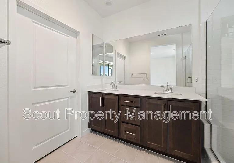 39529 Tannat Dr — Photo 23