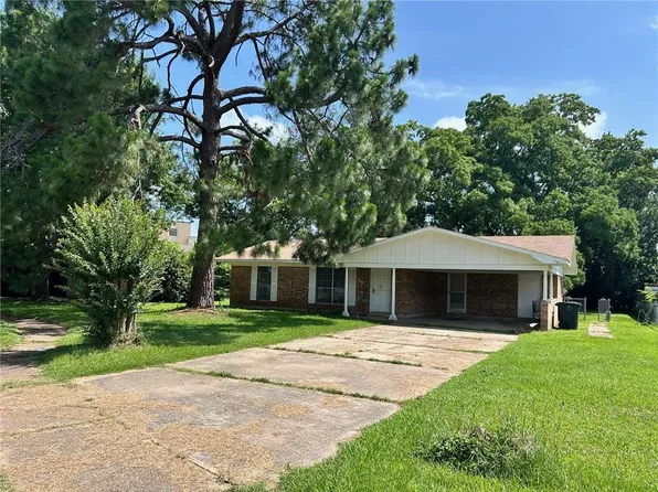 111 Willow Cir, Natchitoches, LA 71457