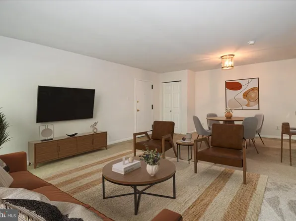 10110 Campus Way S APT 304, Upper Marlboro, MD 20774