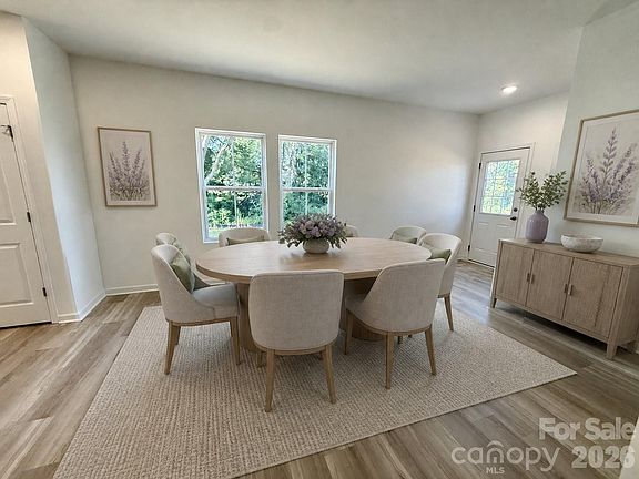 5th image of 307 W 13th St