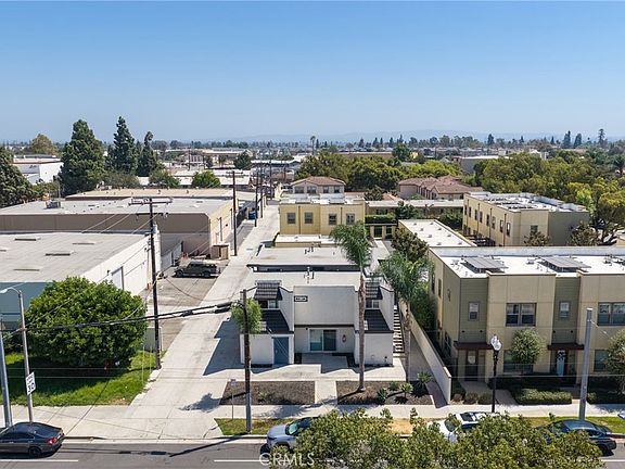5th image of 812 E Santa Ana Blvd