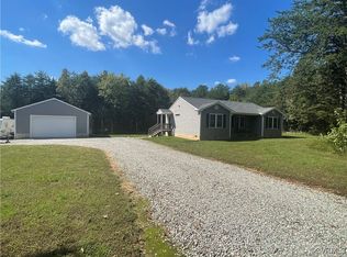 70 Rhodes Ln, Cartersville, VA 23027