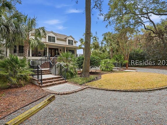 3rd image of 20 Oyster Landing Rd