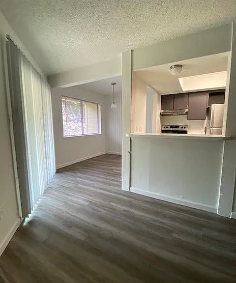 The Oaks Apartments — Photo 56