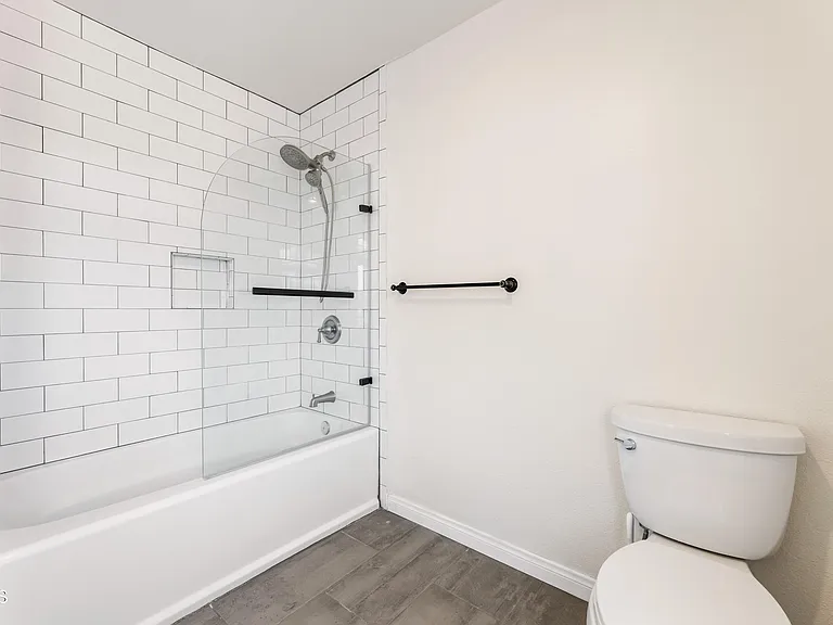 477 S Euclid Ave #477E — Photo 22