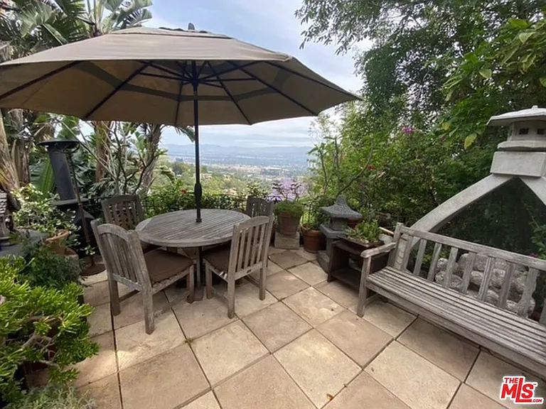 7287 Pacific View Dr — Photo 1