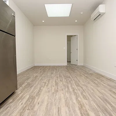 Rented by Nooklyn NYC LLC | media 5