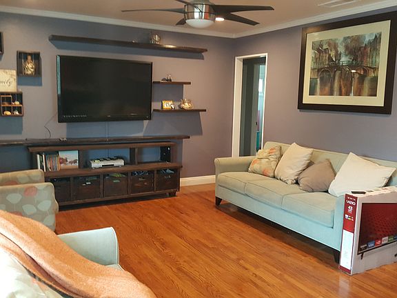 3rd image of 20708 Thornlake Ave