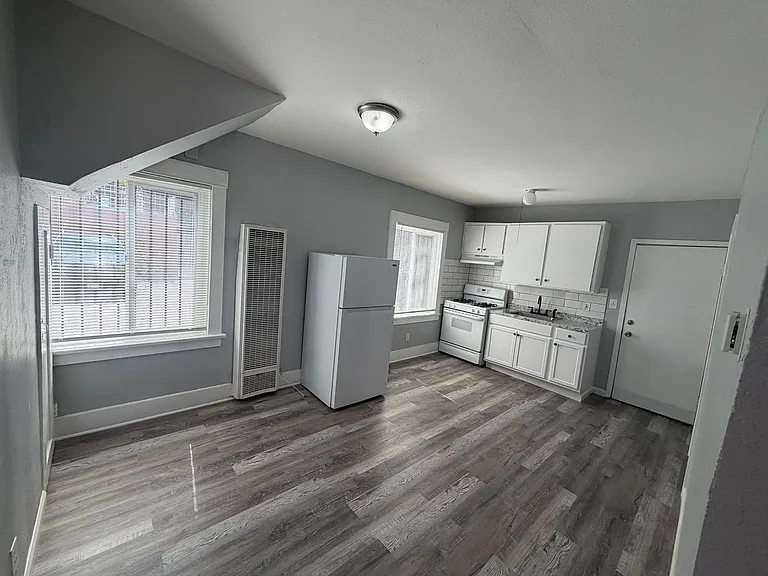 1128 Raymond Ave #12A — Photo 3